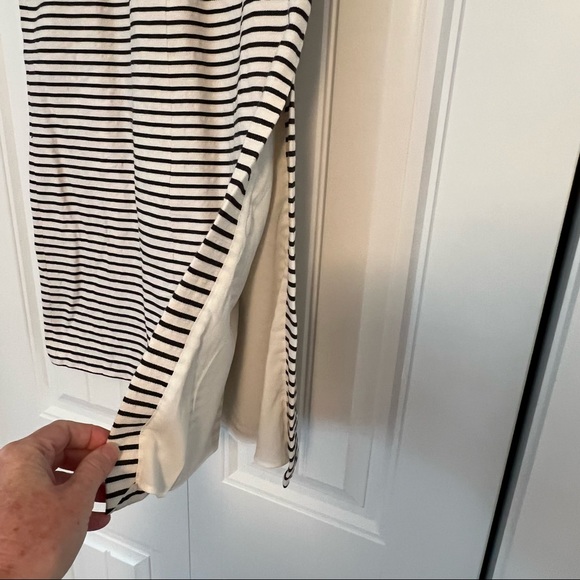 Alice and Olivia Knee Length Striped Skirt - Picture 6 of 12